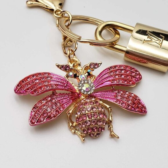 Authentic Louis Vuitton Gold Lock & Key with unbranded Pink Bee Bagcharm 101325 - Picture 7 of 9